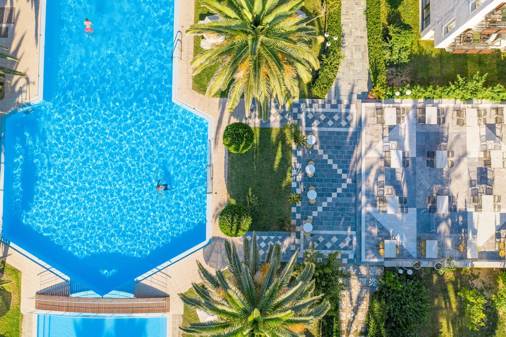 May Beach Hotel — Swimming pool in Rethymnon