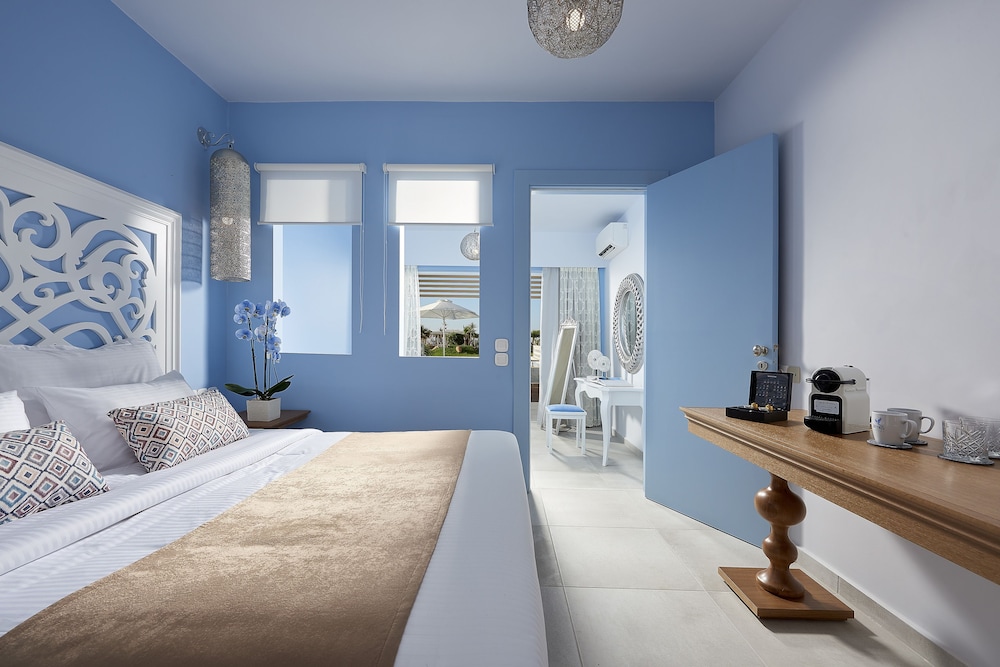 Mythos Palace Resort & Spa - All Inclusive — Hotel rooms in Georgioupolis