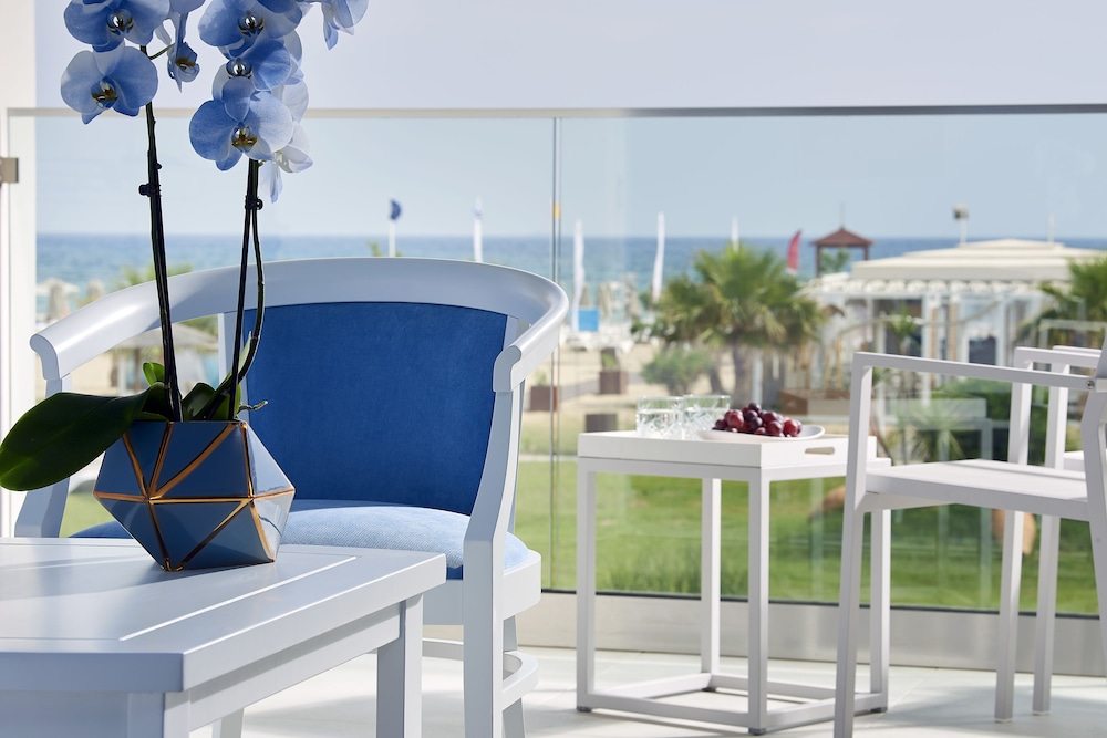Mythos Palace Resort & Spa - All Inclusive — Hotel rooms in Georgioupolis