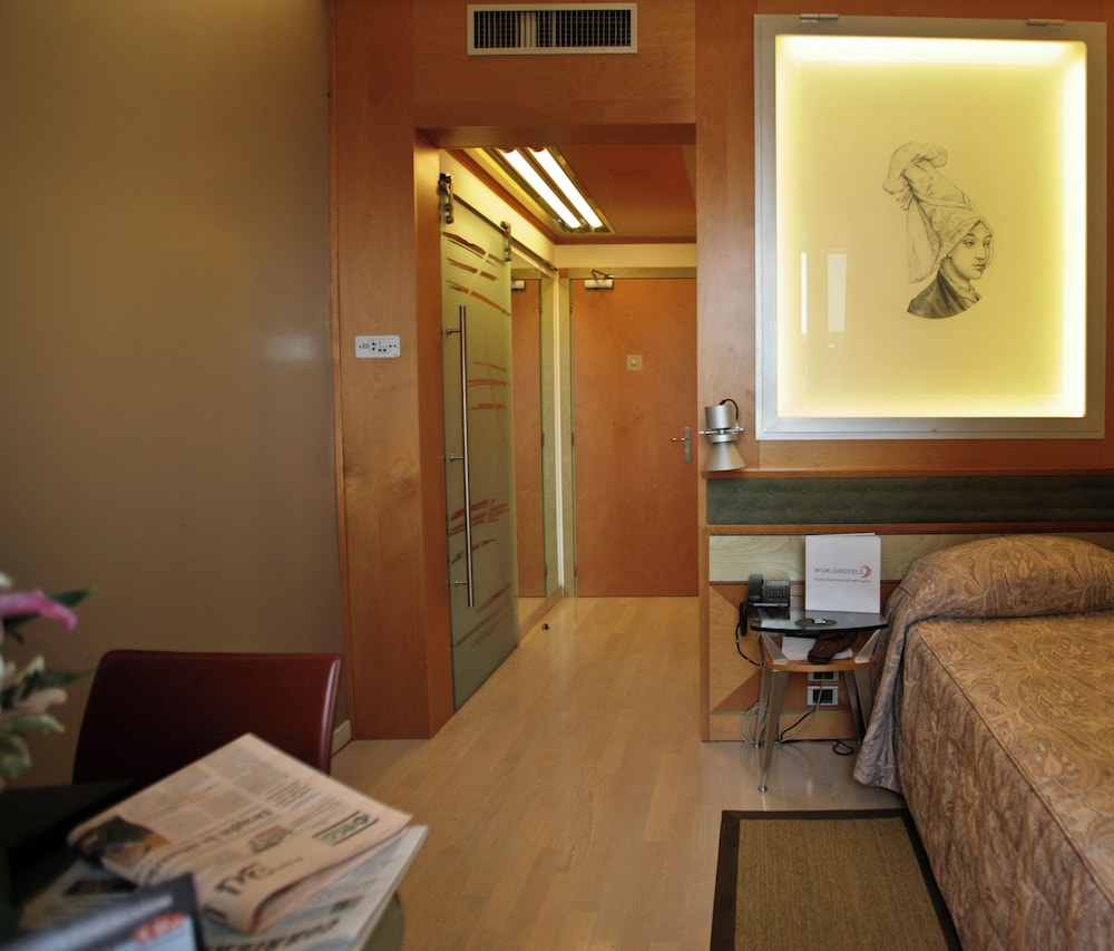 c-hotels Concorde — Hotel rooms in Milan, Lombardy