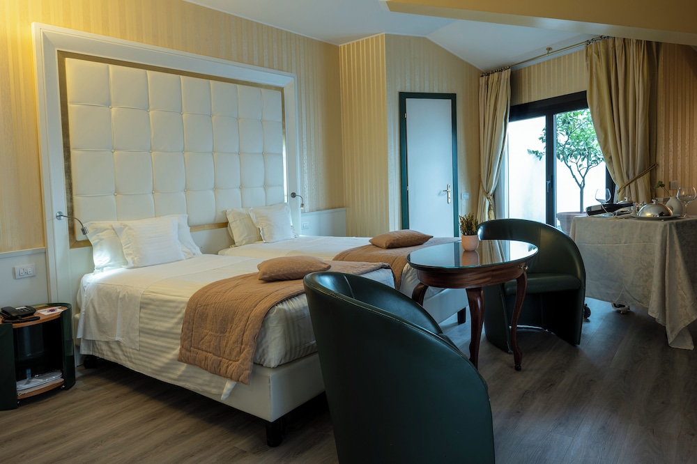 c-hotels Concorde — Hotel rooms in Milan, Lombardy
