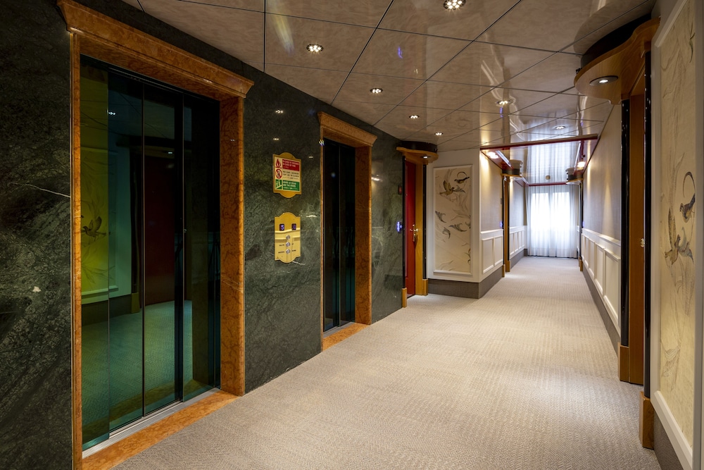 c-hotels Rubens — Hotel building in Milan, Lombardy