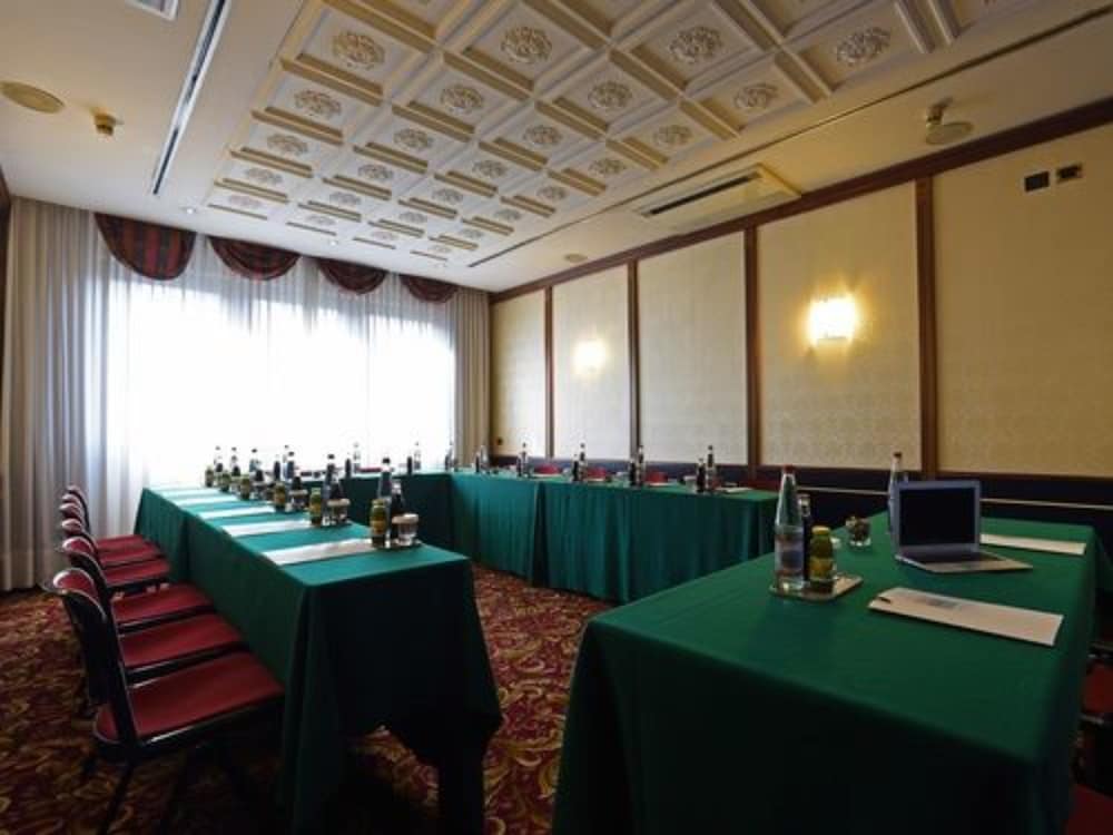 c-hotels Rubens — Hotel building in Milan, Lombardy