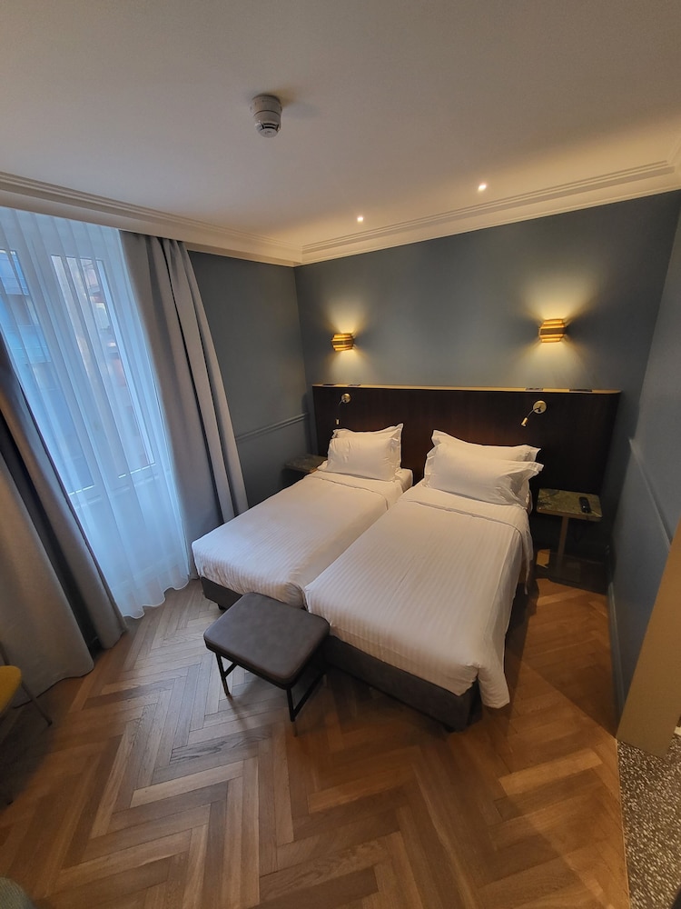 Hotel Berna — Hotel rooms in Milan, Lombardy