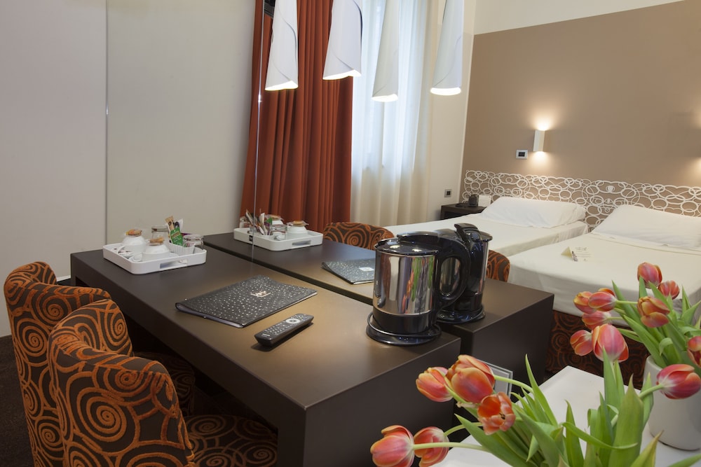 Hotel Berna — Hotel rooms in Milan, Lombardy