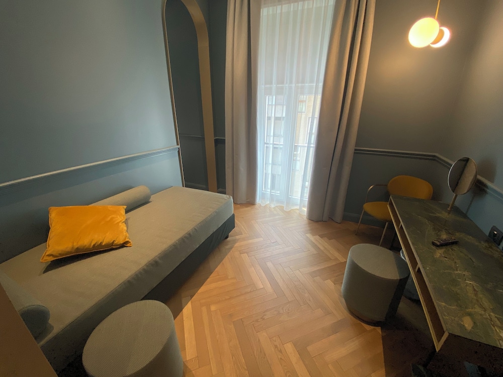 Hotel Berna — Hotel rooms in Milan, Lombardy