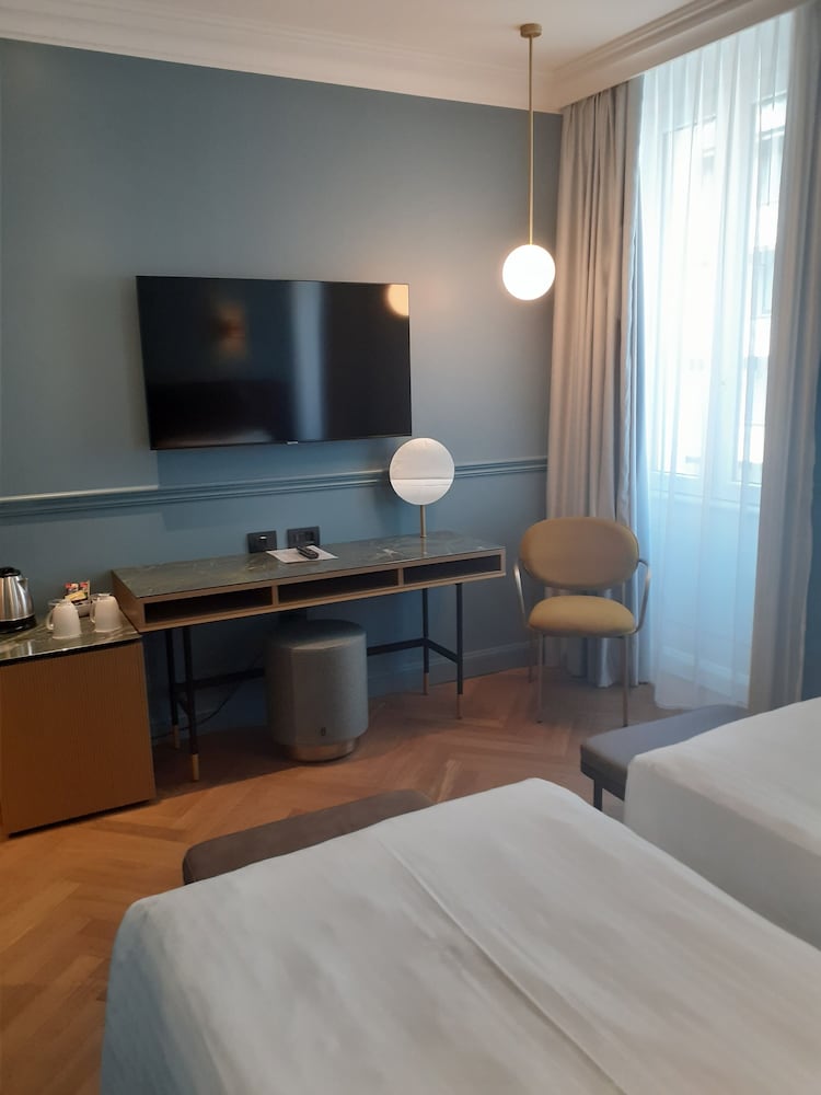 Hotel Berna — Hotel rooms in Milan, Lombardy