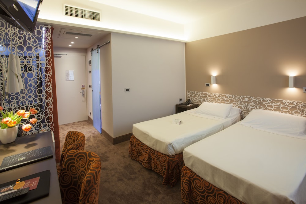Hotel Berna — Hotel rooms in Milan, Lombardy