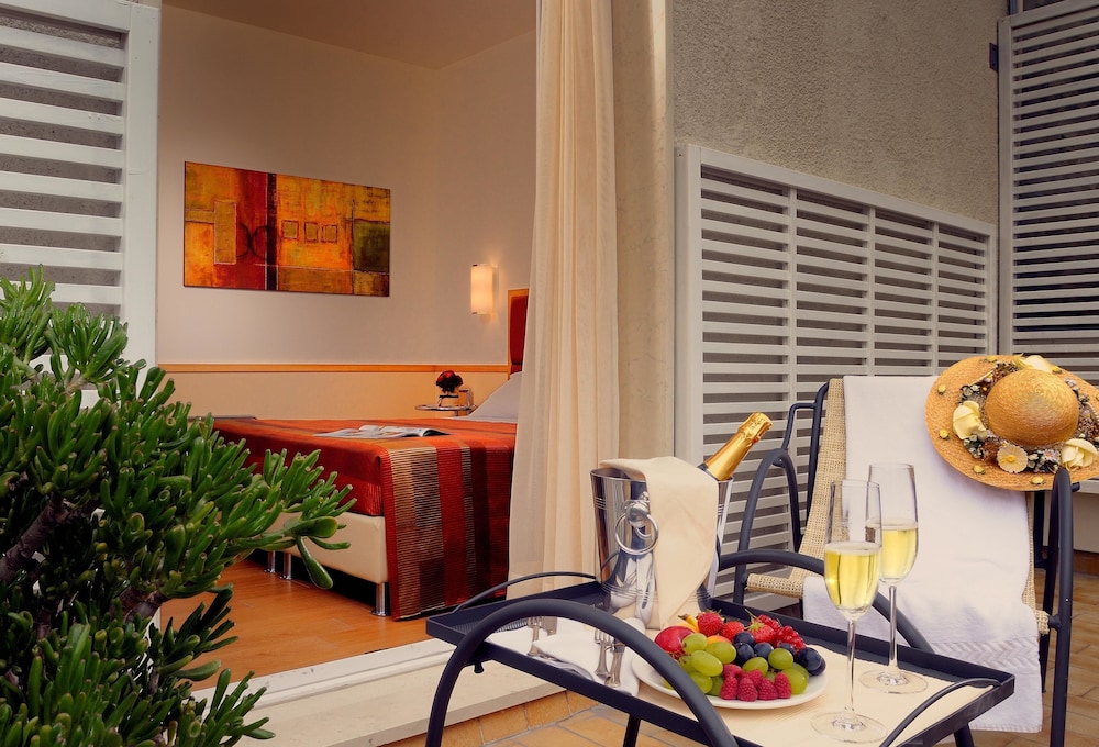 Best Western Hotel City — Hotel rooms in Milan, Lombardy