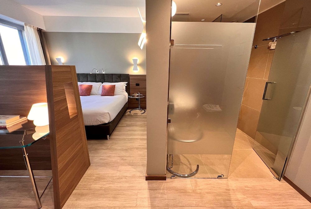 Best Western Hotel City — Hotel rooms in Milan, Lombardy