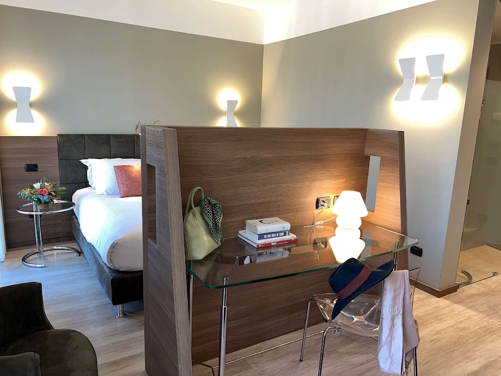 Best Western Hotel City — Hotel rooms in Milan, Lombardy