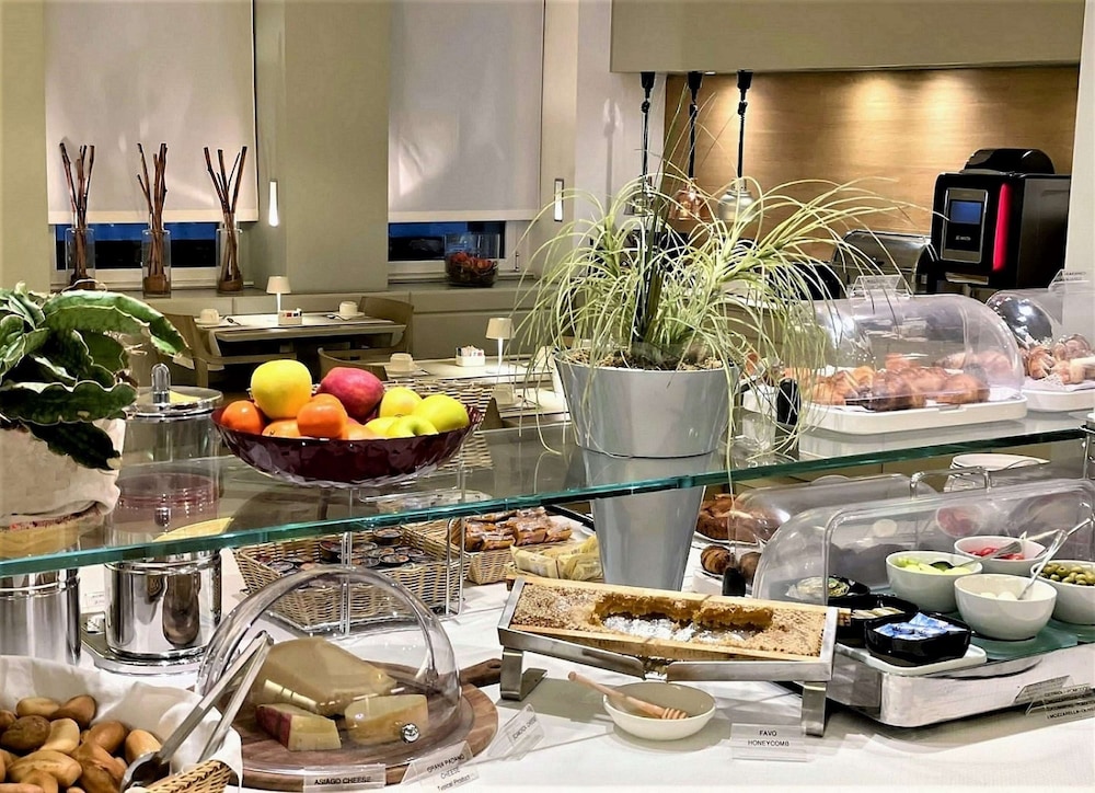 Best Western Hotel City — Restaurant & bars in Milan, Lombardy