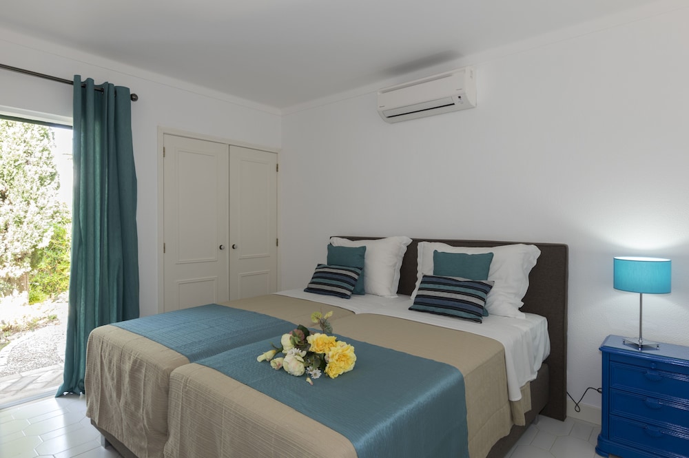 Rocha Brava Village Resort — Hotel rooms in Carvoeiro, Faro