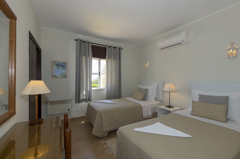 Rocha Brava Village Resort — Hotel rooms in Carvoeiro, Faro