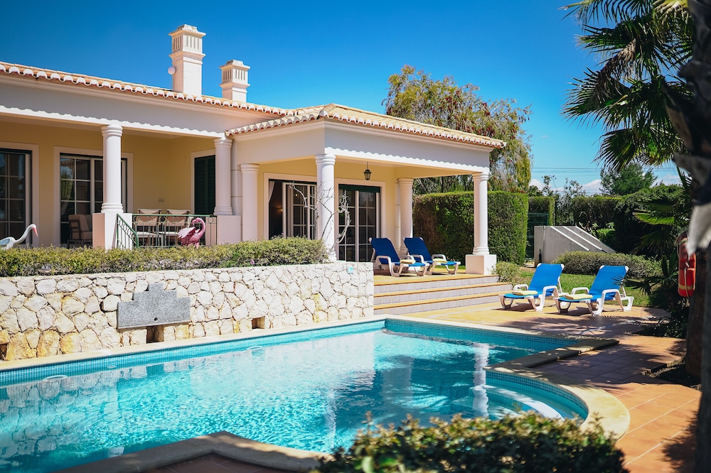 Rocha Brava Village Resort — Swimming pool in Carvoeiro, Faro