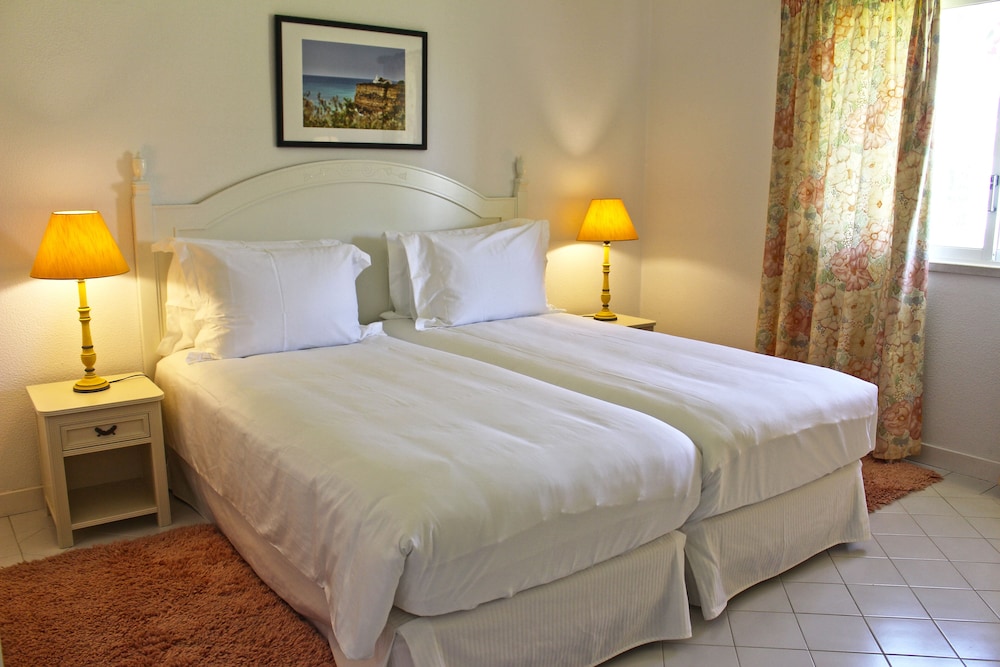 Rocha Brava Village Resort — Hotel rooms in Carvoeiro, Faro