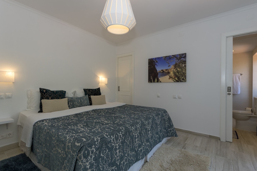 Rocha Brava Village Resort — Hotel rooms in Carvoeiro, Faro