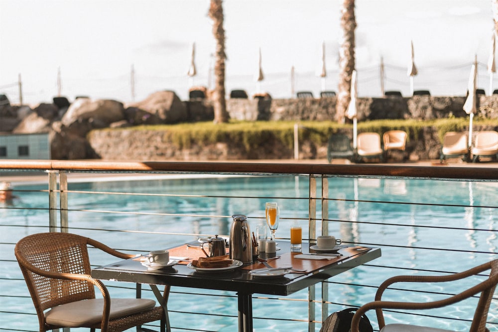Royal Savoy - Ocean Resort - Savoy Signature — Restaurant & bars in Funchal, Madeira