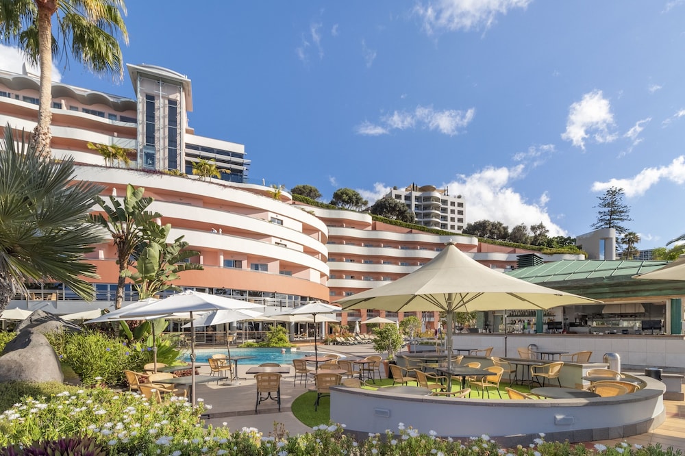 Royal Savoy - Ocean Resort - Savoy Signature — Restaurant & bars in Funchal, Madeira