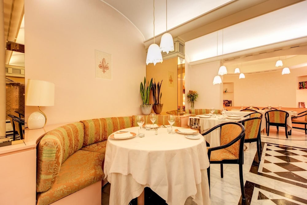 Hotel Brunelleschi — Restaurant & bars in Milan, Lombardy