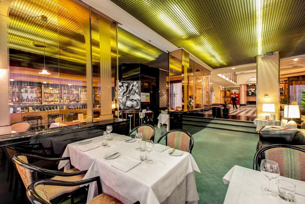 Hotel Brunelleschi — Restaurant & bars in Milan, Lombardy