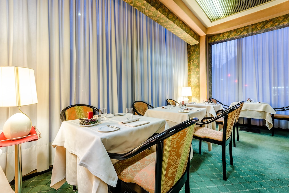 Hotel Brunelleschi — Restaurant & bars in Milan, Lombardy
