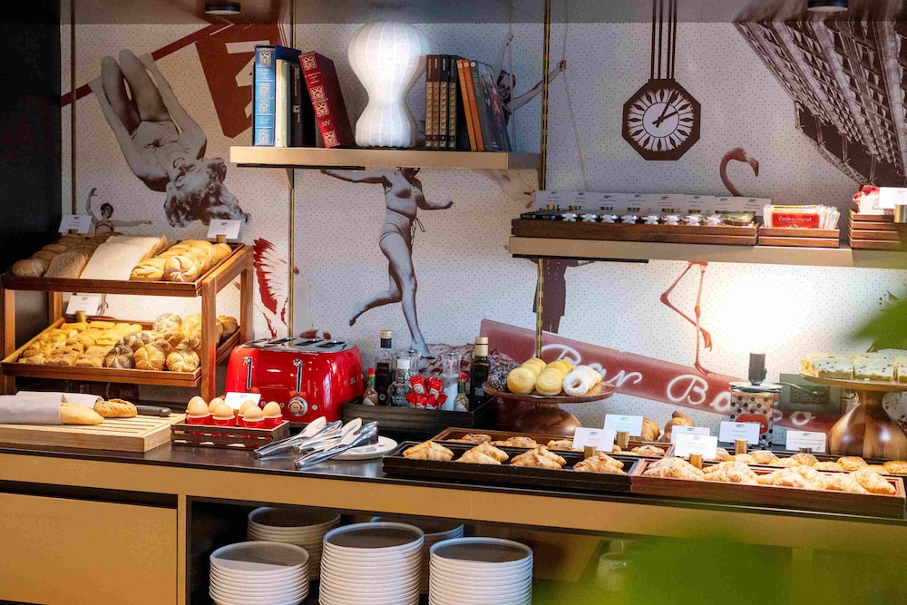 Urban Hive Milano — Restaurant & bars in Milan, Lombardy