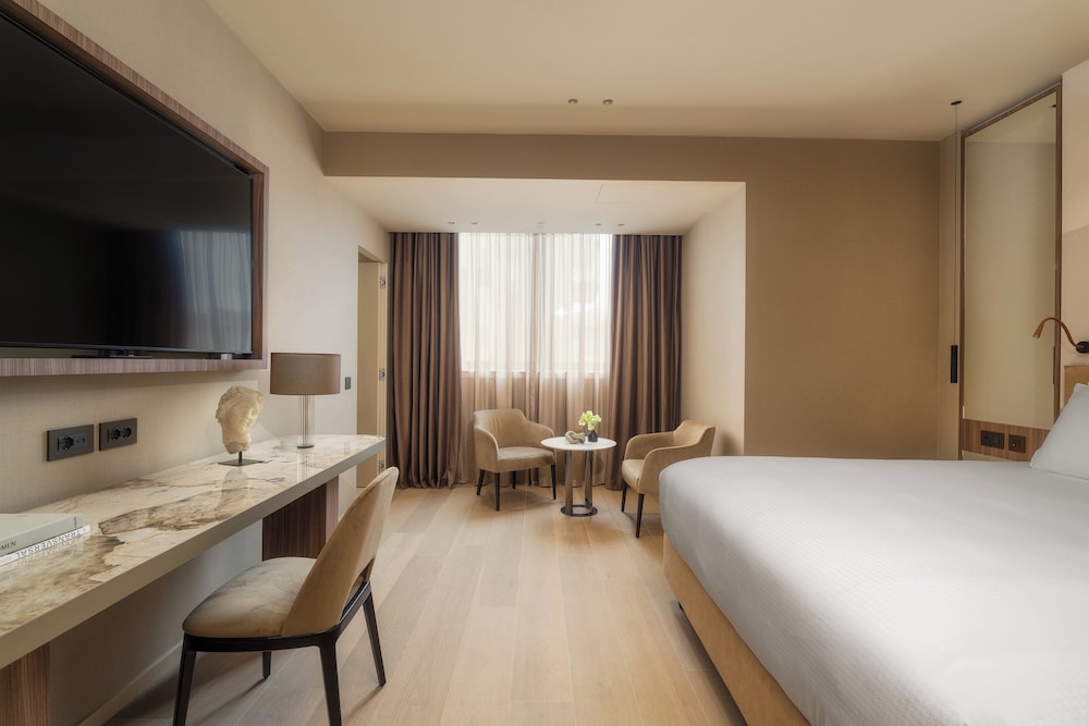 Crowne Plaza Milan City by IHG — Hotel rooms in Milan, Lombardy