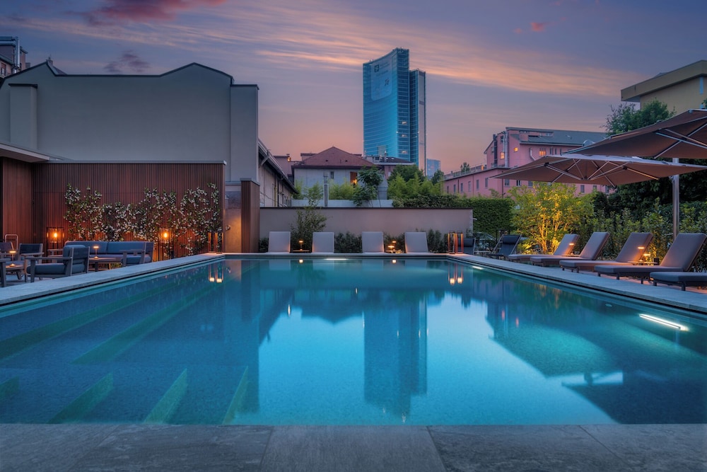 Crowne Plaza Milan City by IHG — Main photo in Milan, Lombardy