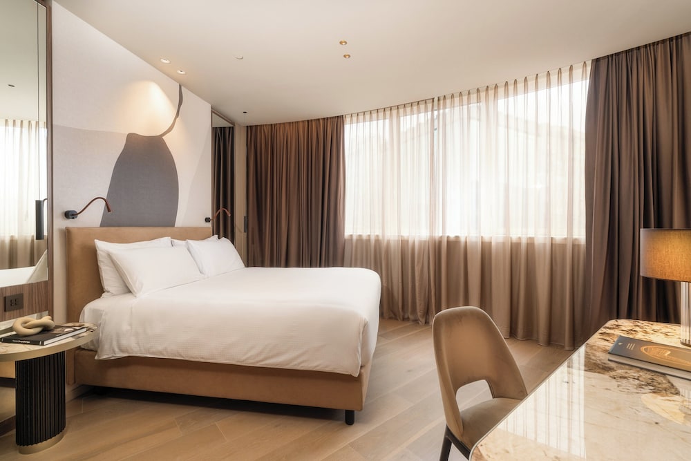 Crowne Plaza Milan City by IHG — Hotel rooms in Milan, Lombardy