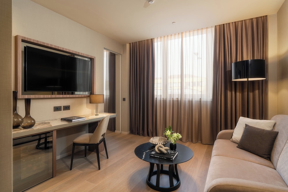 Crowne Plaza Milan City by IHG — Hotel rooms in Milan, Lombardy