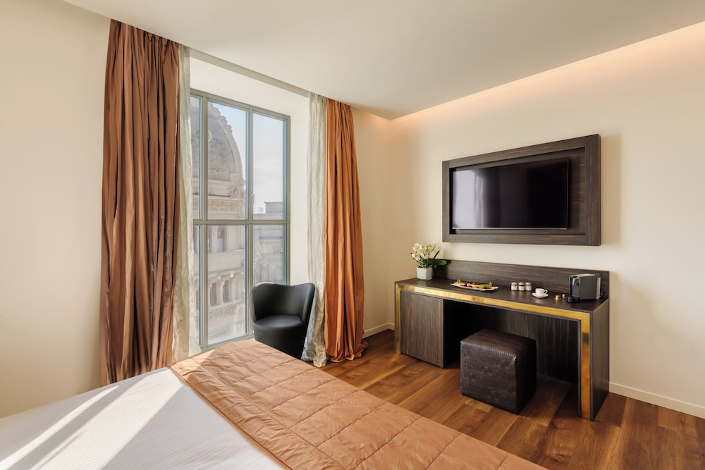 Hotel Dei Cavalieri Milano Duomo — Hotel rooms in Milan, Lombardy