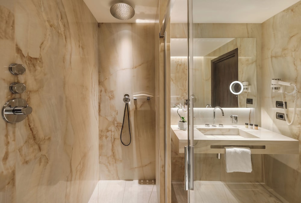 Hotel Dei Cavalieri Milano Duomo — Hotel rooms in Milan, Lombardy