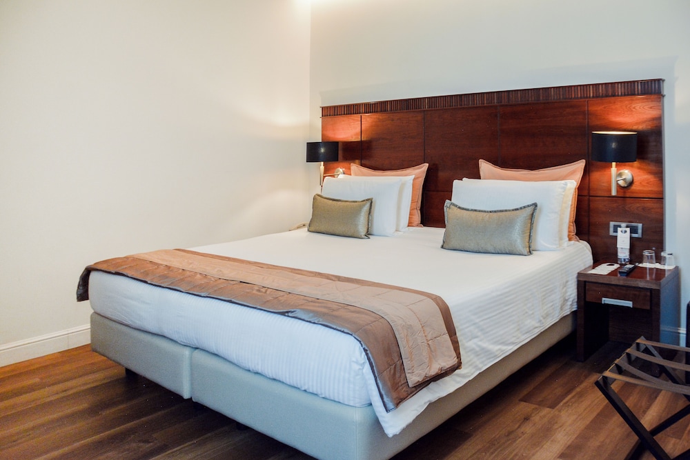 Hotel Dei Cavalieri Milano Duomo — Hotel rooms in Milan, Lombardy