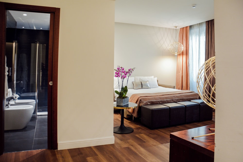 Hotel Dei Cavalieri Milano Duomo — Hotel rooms in Milan, Lombardy