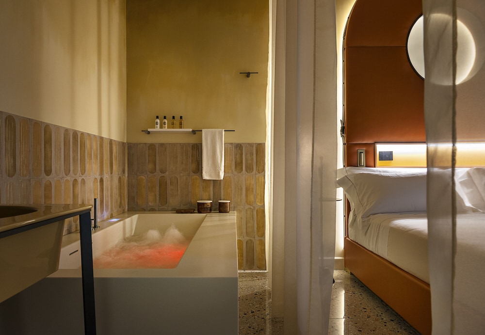 Enterprise Hotel — Hotel rooms in Milan, Lombardy