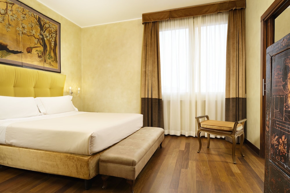 Enterprise Hotel — Hotel rooms in Milan, Lombardy