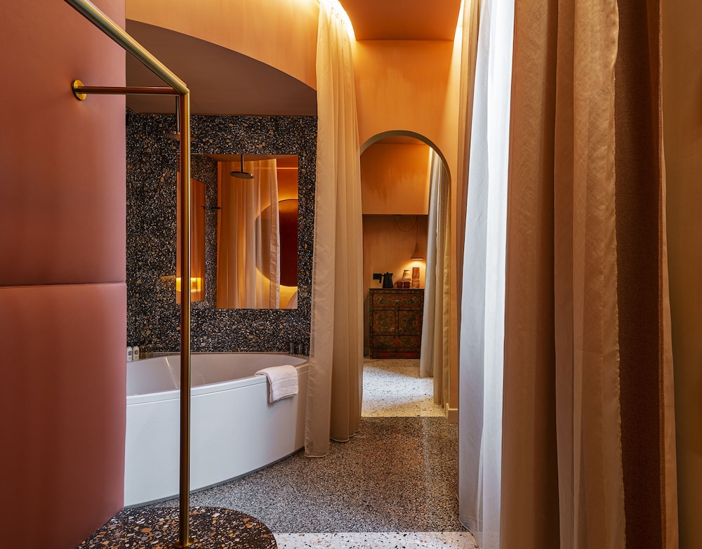 Enterprise Hotel — Hotel rooms in Milan, Lombardy
