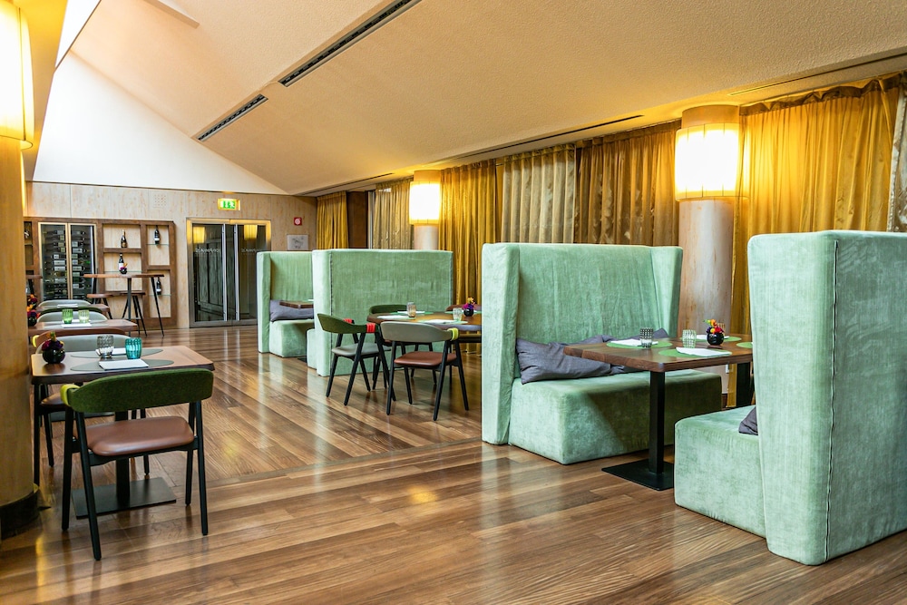 Enterprise Hotel — Restaurant & bars in Milan, Lombardy