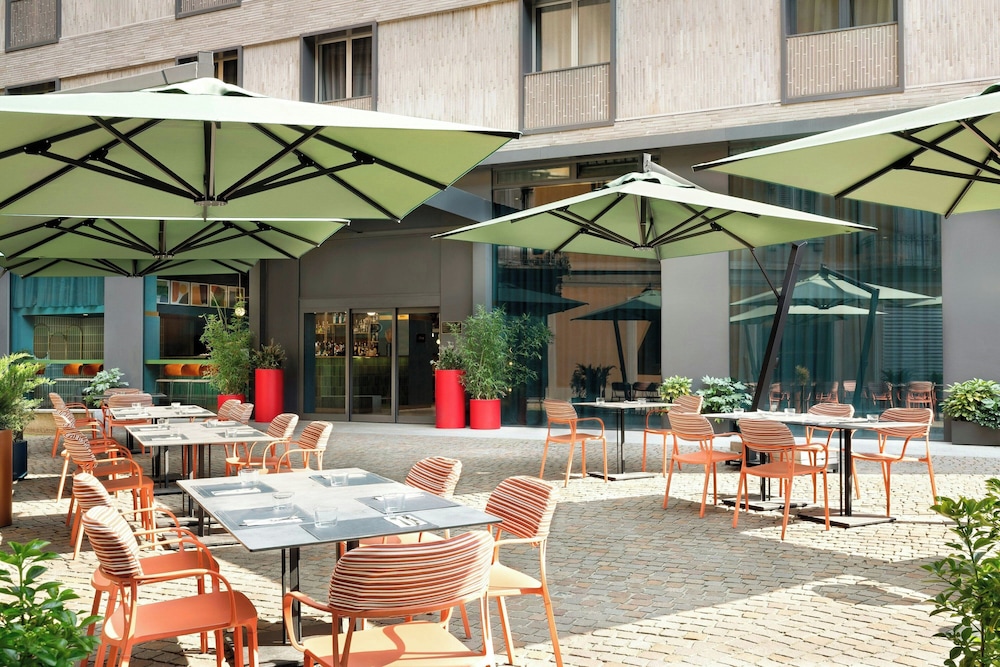 Duo Milan Porta Nuova, A Tribute Portfolio Hotel — Restaurant & bars in Milan, Lombardy
