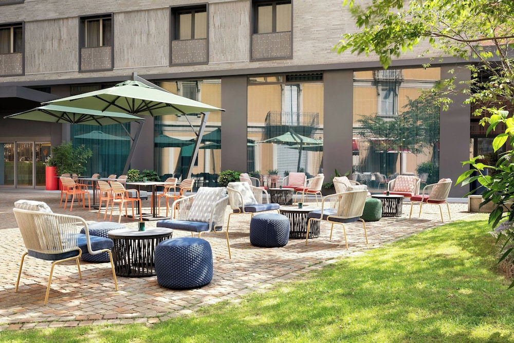 Duo Milan Porta Nuova, A Tribute Portfolio Hotel — Restaurant & bars in Milan, Lombardy
