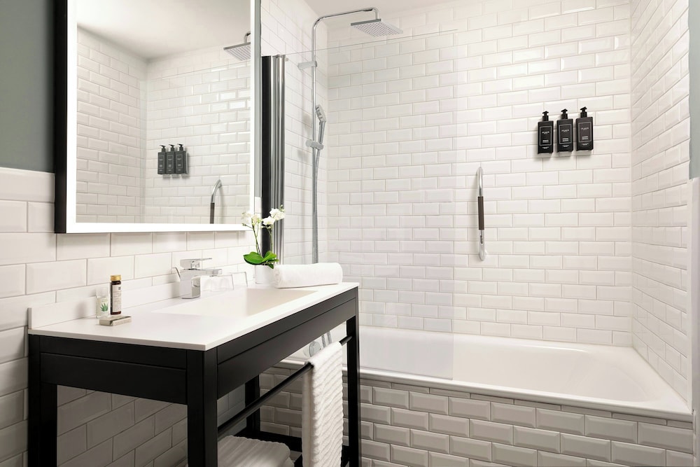 Duo Milan Porta Nuova, A Tribute Portfolio Hotel — Hotel rooms in Milan, Lombardy
