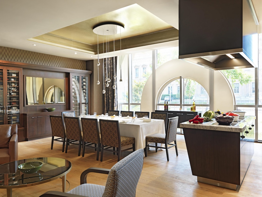 Grand Hyatt Istanbul — Restaurant & bars in Istanbul, Istanbul