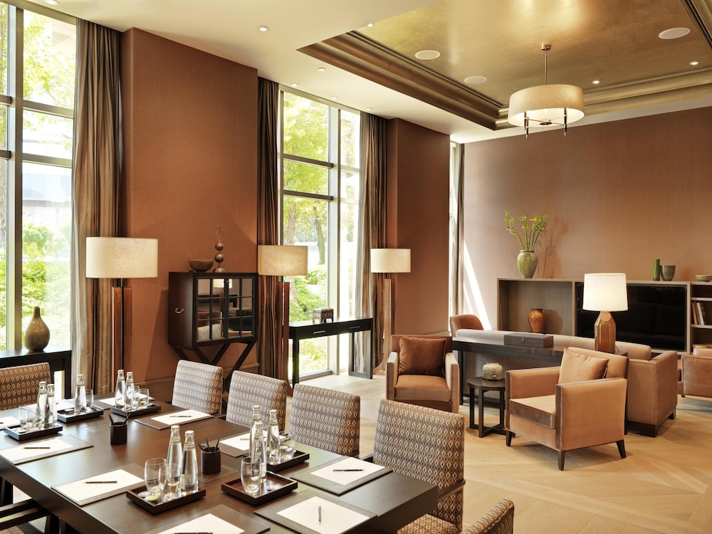 Grand Hyatt Istanbul — Restaurant & bars in Istanbul, Istanbul