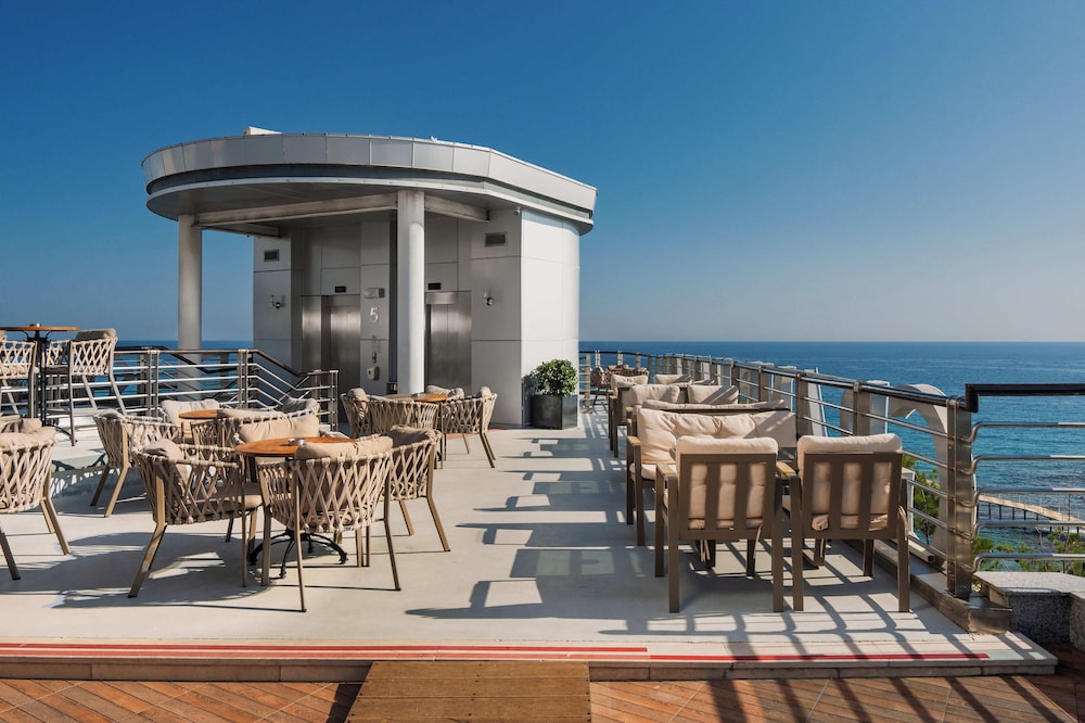 Grand Kaptan Hotel - Ultra All Inclusive — Rooms in Alanya