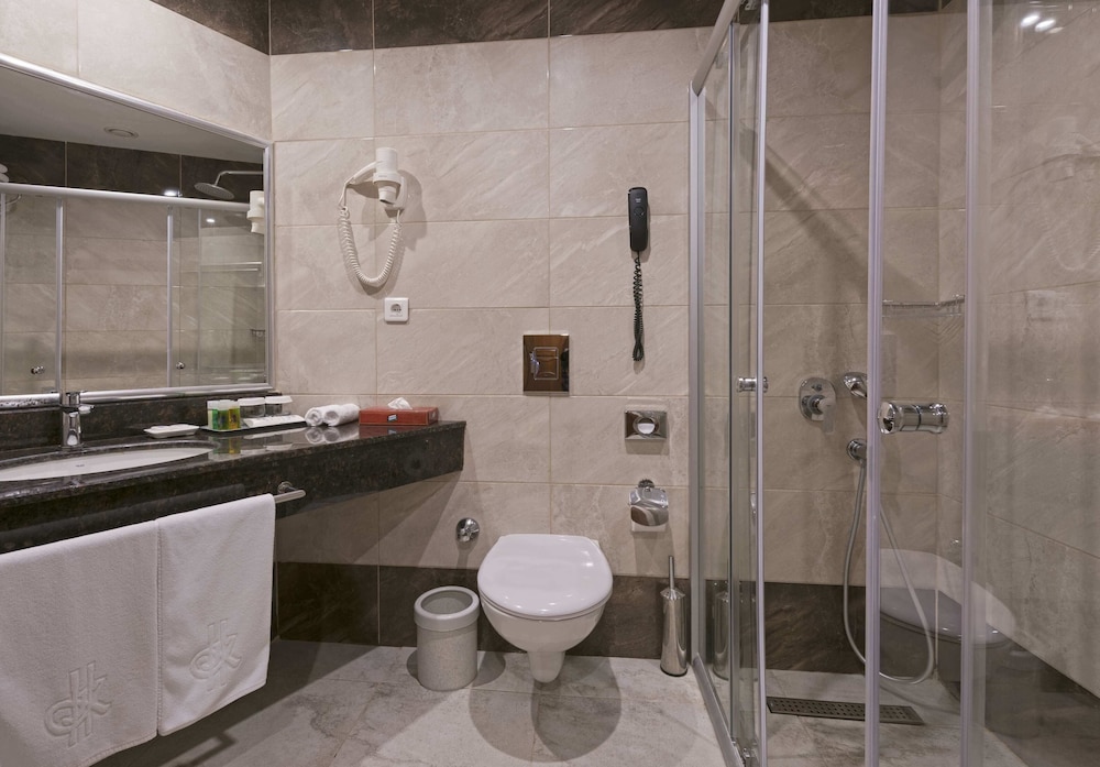 Grand Kaptan Hotel - Ultra All Inclusive — Rooms in Alanya