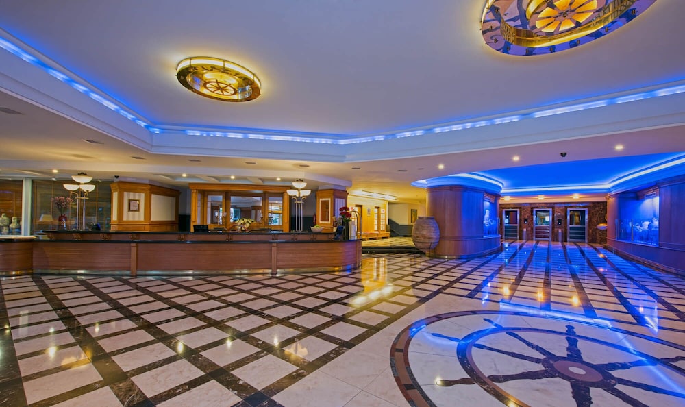 Grand Kaptan Hotel - Ultra All Inclusive — Shared spaces in Alanya