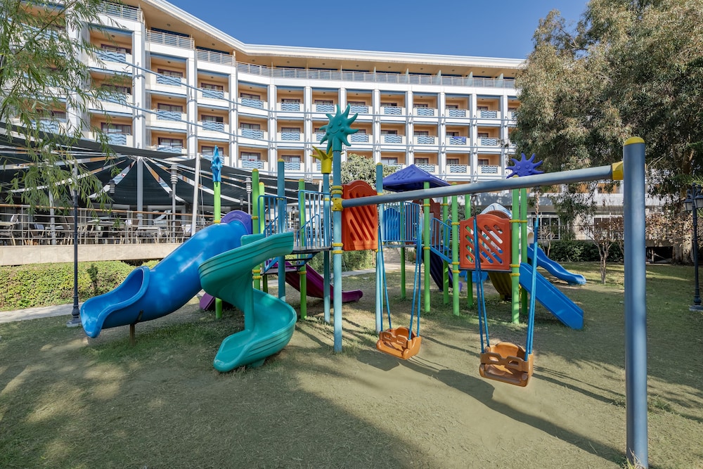 Grand Kaptan Hotel - Ultra All Inclusive — Outdoor in Alanya