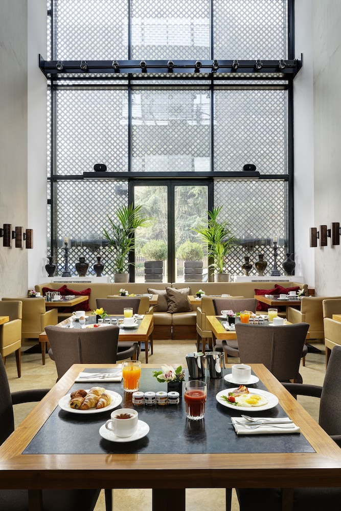 Milan Suite Hotel — Restaurant & bars in Milan, Lombardy