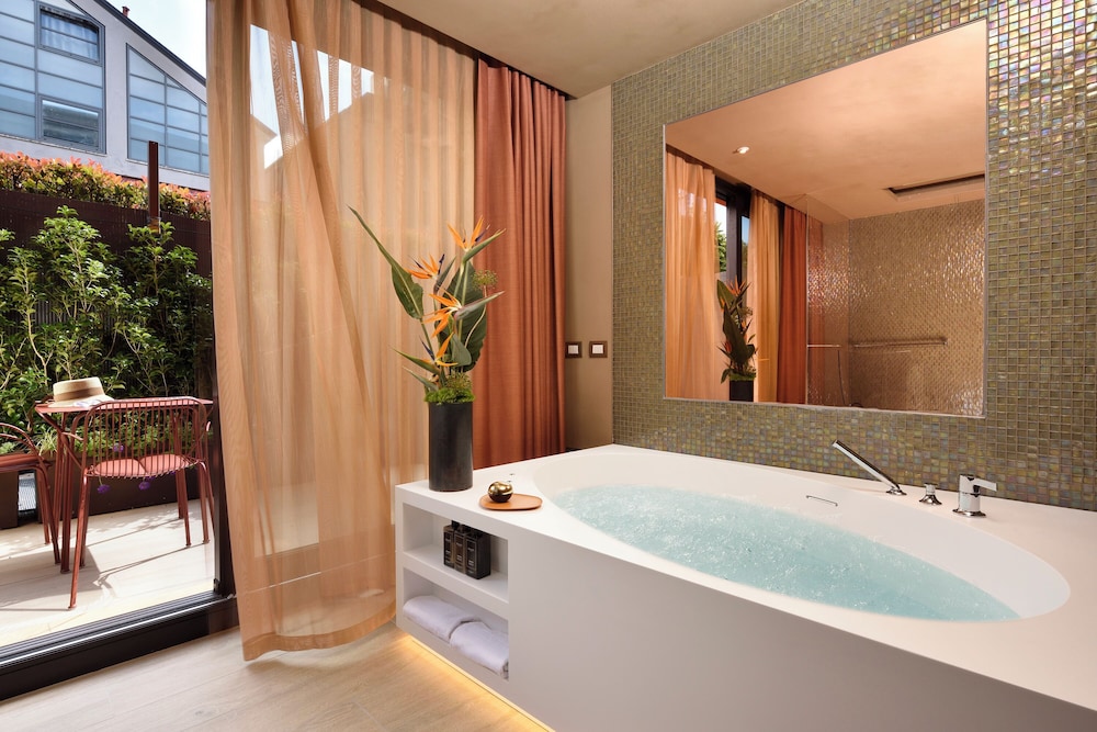 Milan Suite Hotel — Hotel rooms in Milan, Lombardy